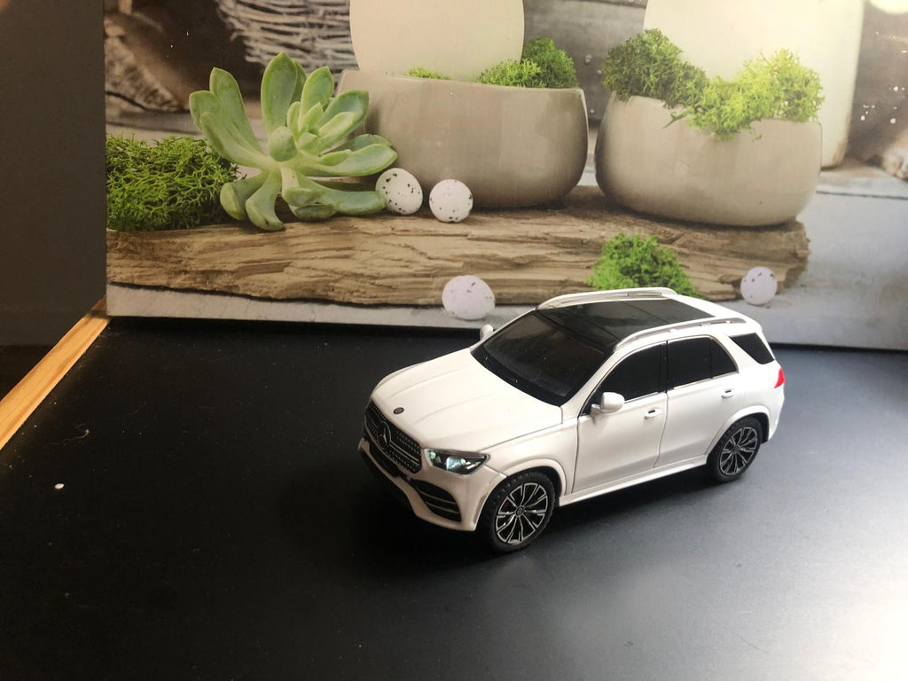 Modelo de Coche a Escala-Mercedes Benz GLE scale model car - Gen C292
