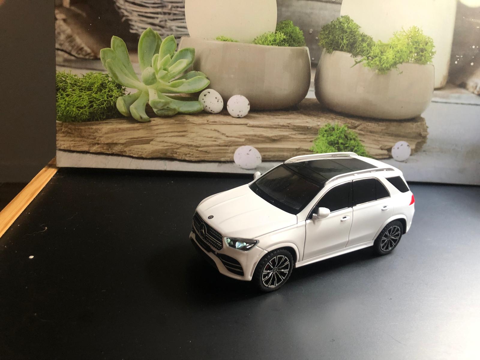 Modelo de Coche a Escala-Mercedes Benz GLE scale model car - Gen C292
