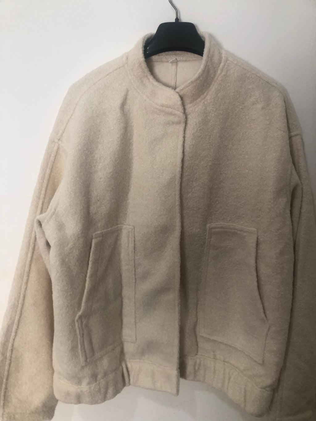 Chaqueta Estilo Bomber de Lana Color Beige